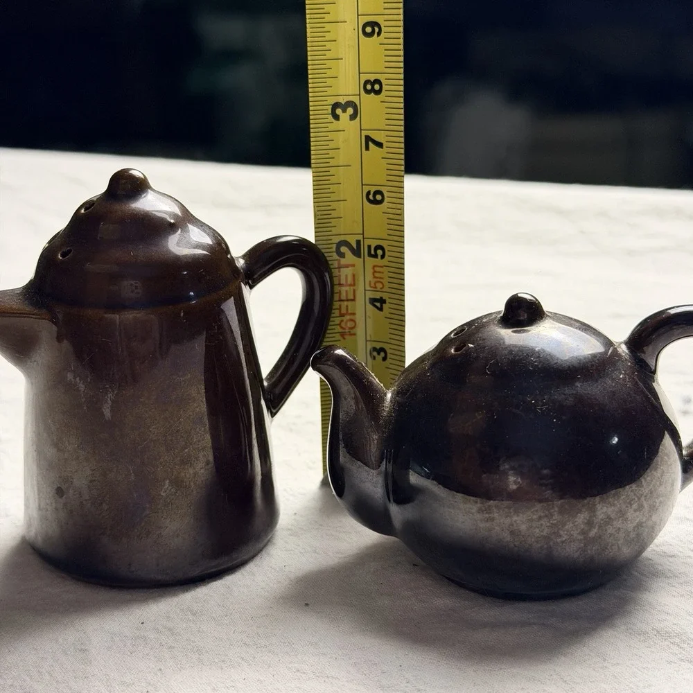 Vintage Brown Ceramic Tea Kettle & Coffee Pot Salt & Pepper Shakers JAPAN